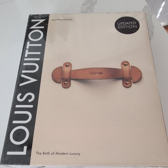 Louis Vuitton Accents Super Hot And Stylish Authentic Louis Vuitton
